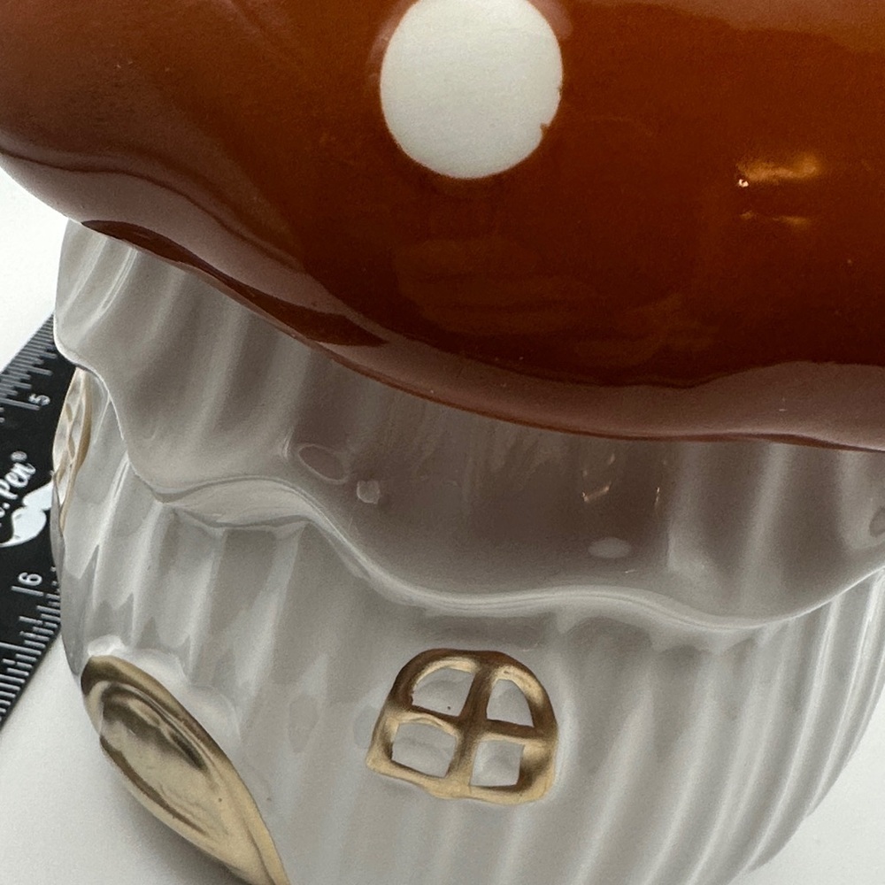 Mushroom House Shaped Ceramic Jar - Picture 13 of 13